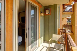 Property grounds - Abode at First Dawn, ski-in/ski-out, hot tub, sauna, resort access (Park City)