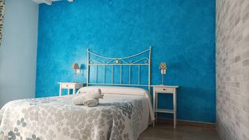 Fer et planche à repasser, Wi-Fi, draps fournis