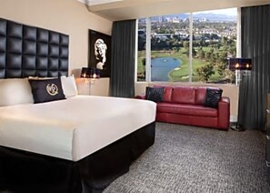 1 bedroom, in-room safe, desk, iron/ironing board