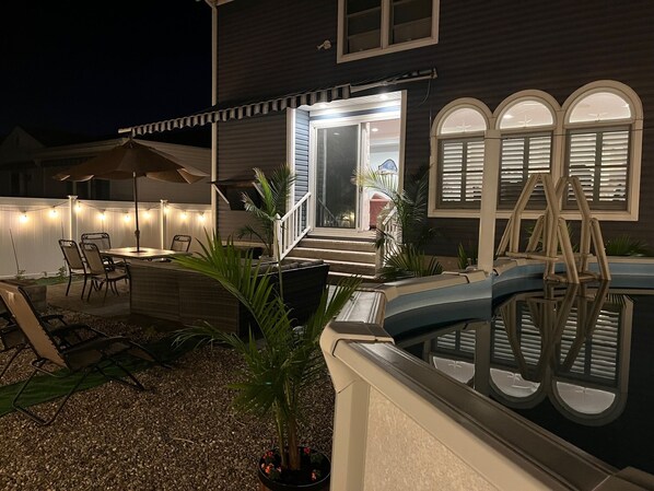 Pool - Walk to beach, inlet, train, restaurants, Jenkinson's, town...w pool! (Point Pleasant Beach)