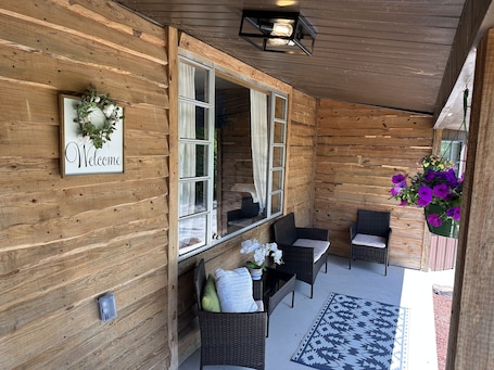 Terrace/patio. Hideaway 27