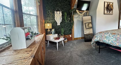 Hideaway 27