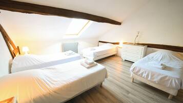 6 Schlafzimmer, Bügeleisen/Bügelbrett, WLAN, Bettwäsche