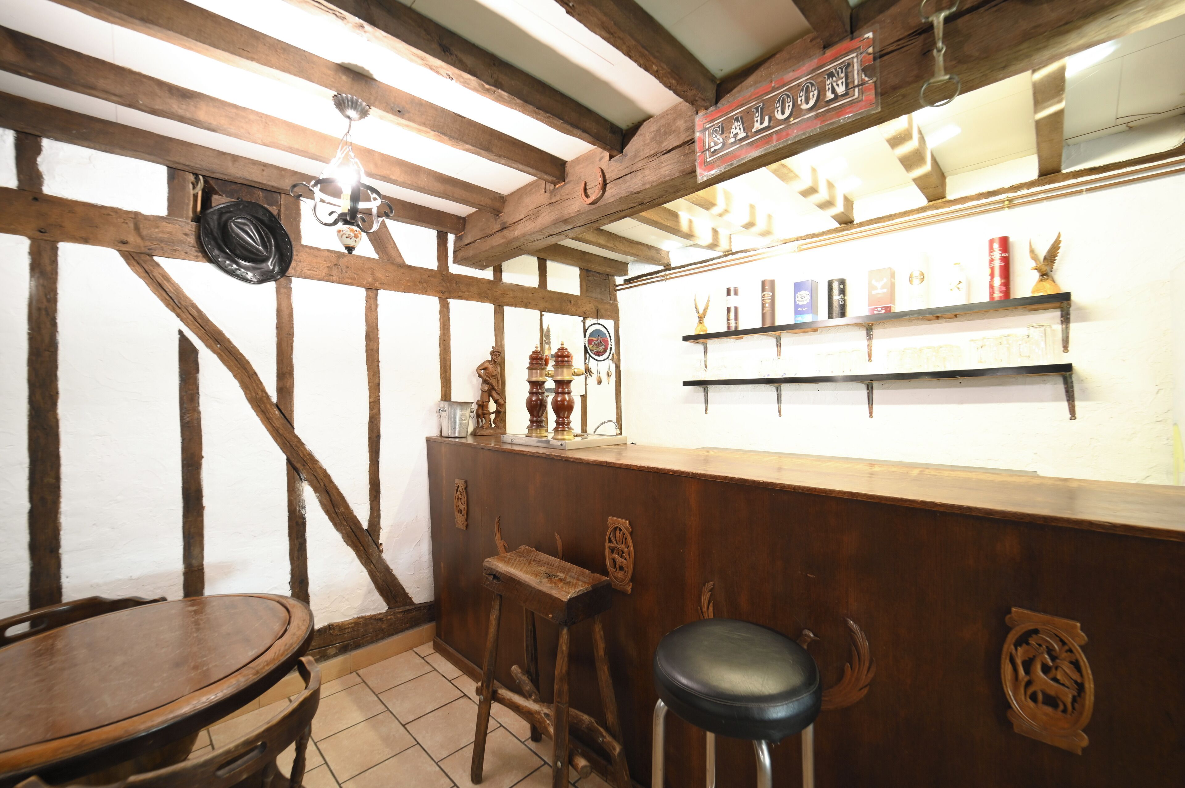 Bar (in der Unterkunft)