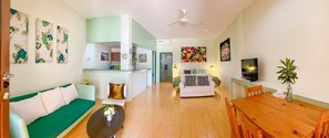 Living area - Cruiser Island Resort by Swiss-Belhotel (Koh Lon)
