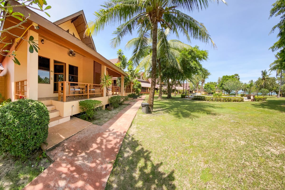 Deluxe Duplex Garden Bungalow | 迷你吧、客房内保险箱、办公桌、笔记本电脑工作区