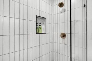 Towels, soap, shampoo, toilet paper
