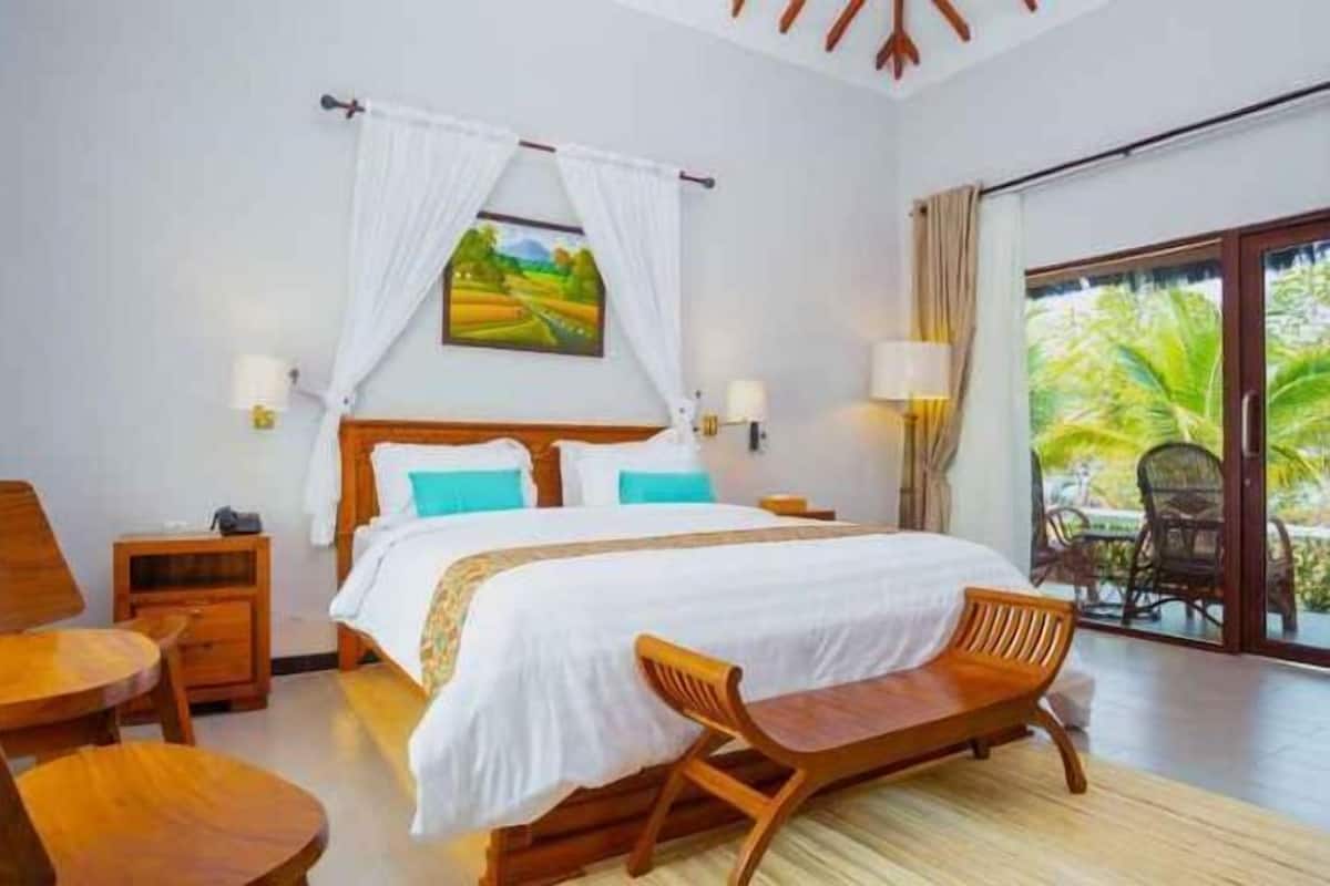 1 bedroom, bed sheets
