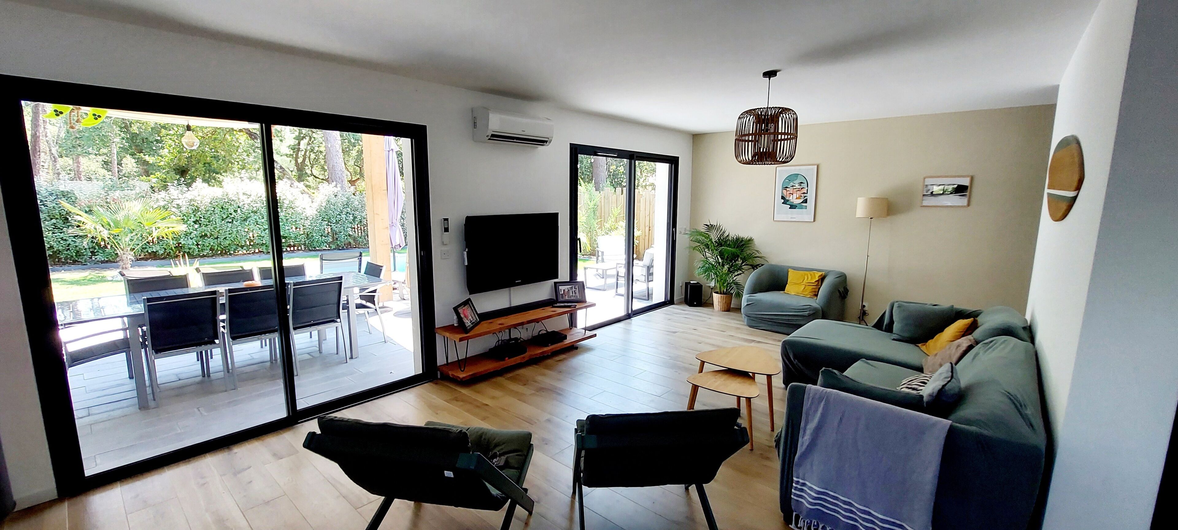 TV, DVD player, table football, ping pong