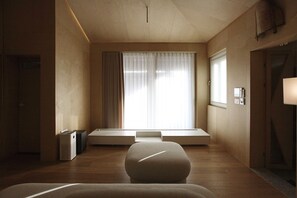 Interior - Modern traditional Korean house 5 minutes to Camp Humphreys (Pyeongtaek city)