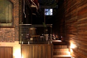 Terrace/patio - Modern traditional Korean house 5 minutes to Camp Humphreys (Pyeongtaek city)