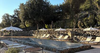 Charming sheepfold with swimming pool close to beaches and rivers