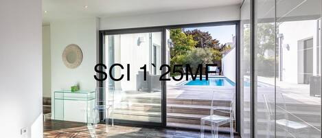 5 bedrooms, WiFi, bed sheets