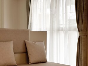 Basic Quadruple Room | Blackout drapes, iron/ironing board, free WiFi, bed sheets - Dio Higashi Shinsaibashi (Osaka)