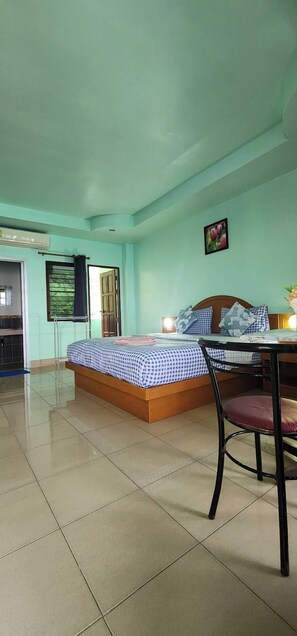 Standard Queen Room | 1 bedroom, desk, bed sheets - PAILIN HILL (Patong)