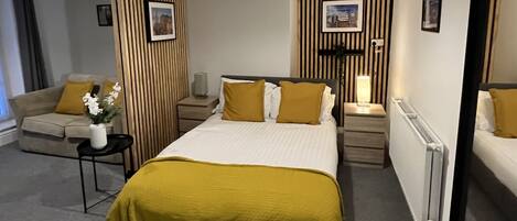 Apartment, Ensuite (The Cozy Apartment) | 1 bedroom, iron/ironing board, free WiFi