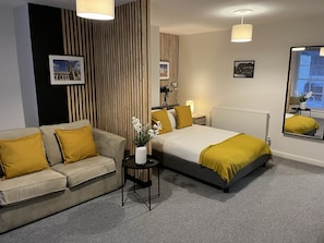 Apartment, Ensuite (The Cozy Apartment) | 1 bedroom, iron/ironing board, free WiFi - The Cozy Apartment (Gloucester)