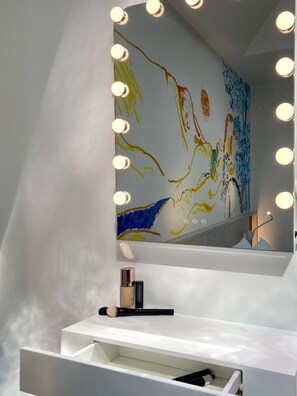 Flat-screen TV, computer monitors - Seafront Apartments D'Olivo al Mare (Lignano Sabbiadoro)