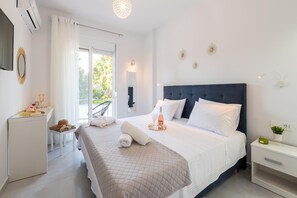 2 bedrooms, in-room safe, iron/ironing board, travel cot