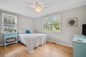 2 chambres, bureau, fer et planche à repasser, Wi-Fi gratuit