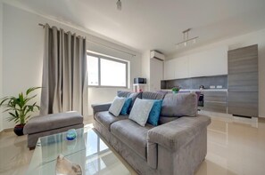 Living area - 2 bedroom Apartment in Sliema (Tas-Sliema)