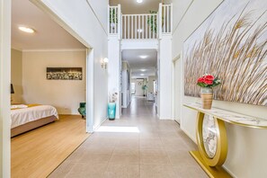 7 bedrooms, desk, iron/ironing board, free WiFi