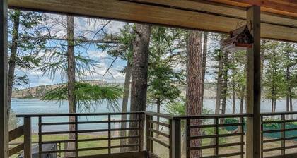 Love on Lilac Lake, Private Dock and Lake Access