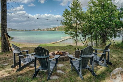 Love on Lilac Lake, Private Dock and Lake Access