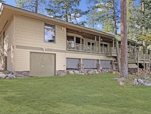 Exterior - Love on Lilac Lake, Private Dock and Lake Access (Kalispell)