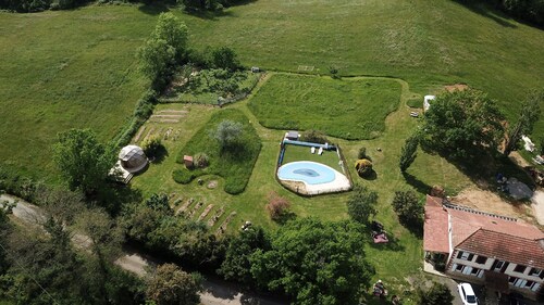 cozy cottage 2/4p, swimming pool, spa & Pyrenees