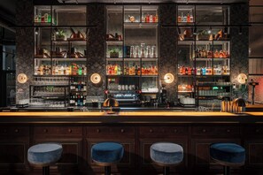 Bar (on property) - Ruby Stella Hotel London by IHG (London)