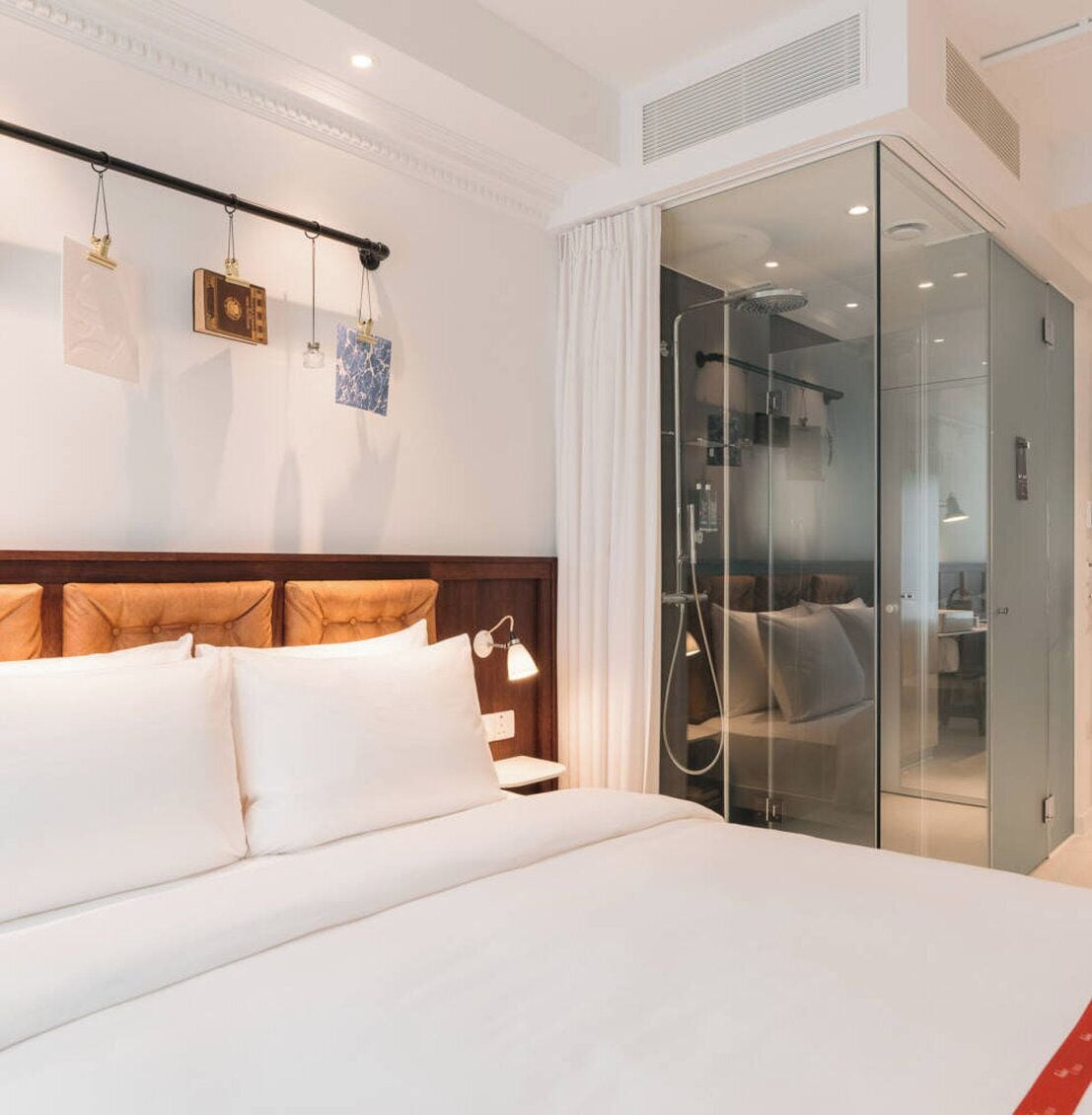 Hypo-allergenic bedding, in-room safe, desk, laptop workspace