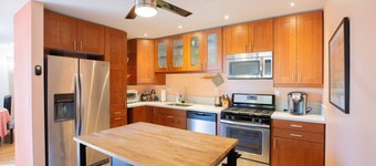 🌟 Stylish 2B2B Retreat in the Heart of the Silicon Valley