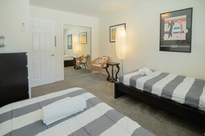 2 bedrooms, travel crib, WiFi