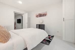 3 chambres, fer et planche à repasser, Wi-Fi, literie fournie