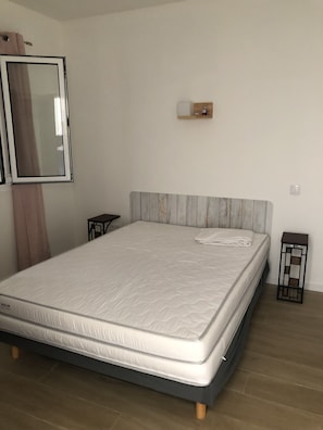 1 chambre, accès à Internet, literie fournie