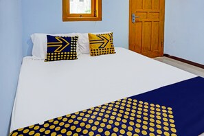 Habitación económica doble | Wifi gratis y ropa de cama