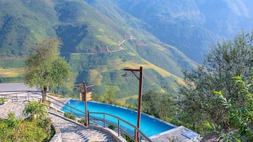 Piscina all'aperto