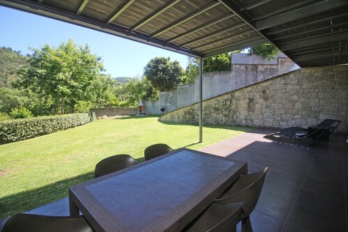 Apartment with Private Beach in Gerês 4p