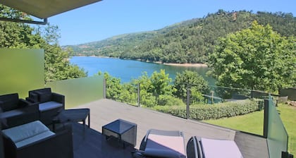 Apartment with Private Beach in Gerês
