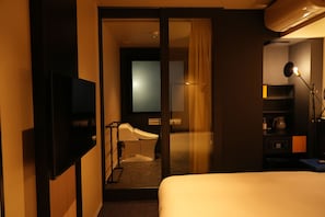 City Double Room | Down comforters, desk, soundproofing, free WiFi - Nplushotel higasikanda (Tokyo)