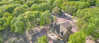 Look Out Lodge, Near JFBB & Jim Thorpe with Spectacular Lake and Mountain Views!