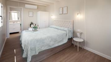 7 Schlafzimmer, Bügeleisen/Bügelbrett, kostenloses WLAN, Bettwäsche