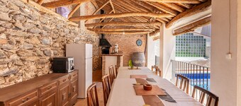 Vacation Home "Casa Juan Y Loli" with Mountain View, Private Pool & Wi-Fi