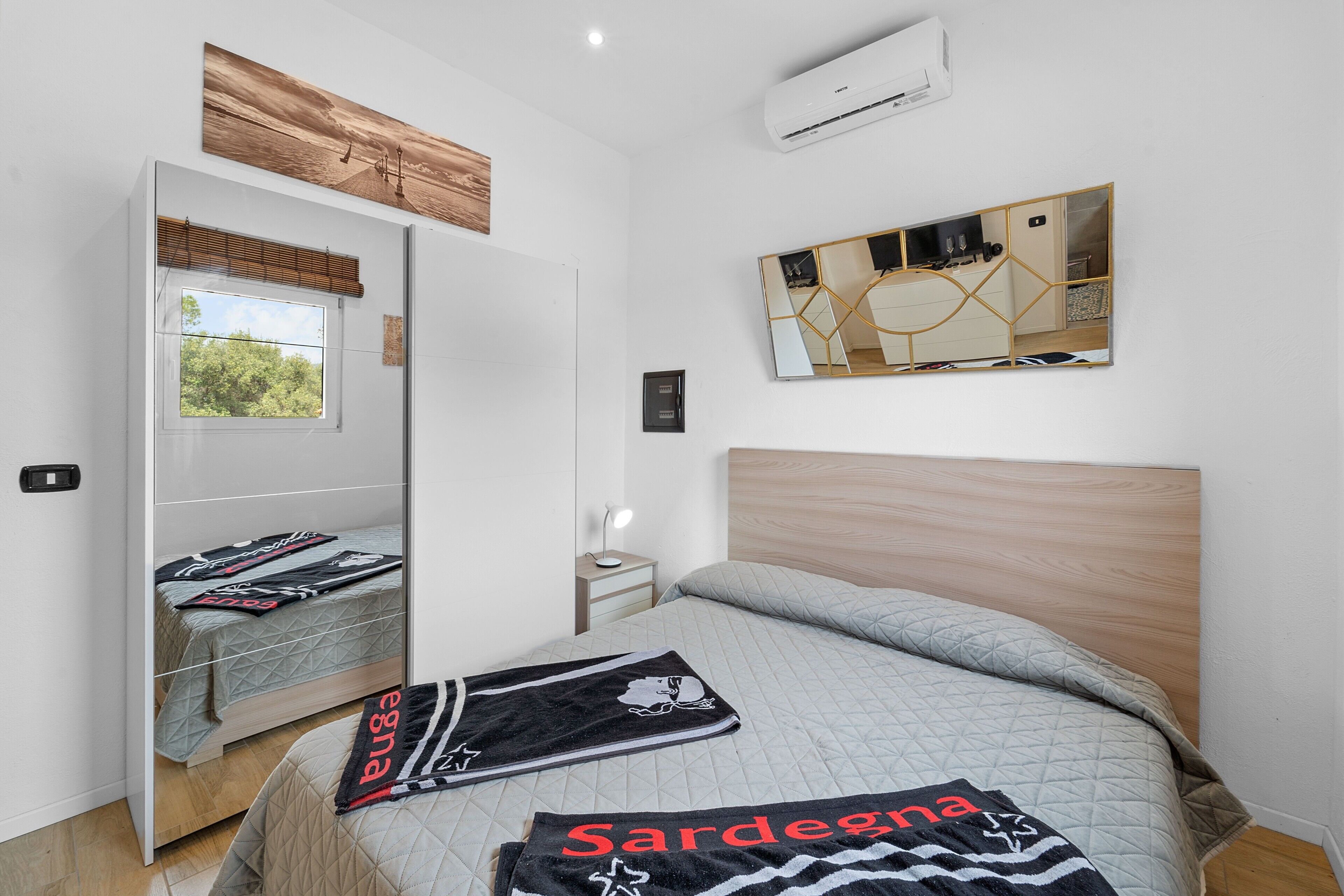 2 chambres, fer et planche à repasser, Wi-Fi gratuit, draps fournis