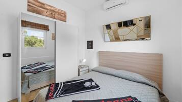 2 chambres, fer et planche Ă repasser, Wi-Fi gratuit, draps fournis