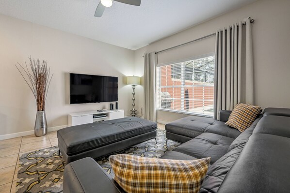 Unclassified image, 1 of 81, button