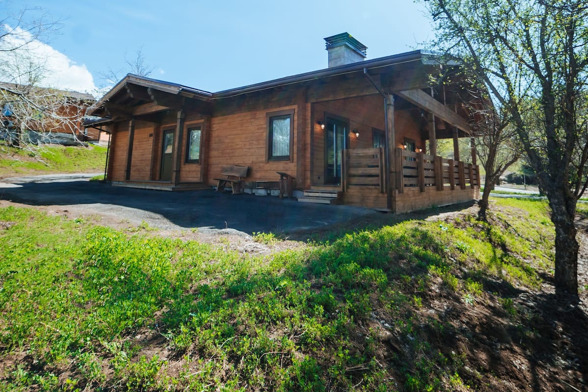 Superior Chalet | Premium bedding, pillowtop beds, minibar, in-room safe