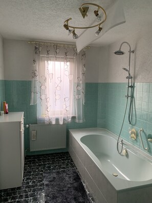 Håndklær, såpe og sjampo