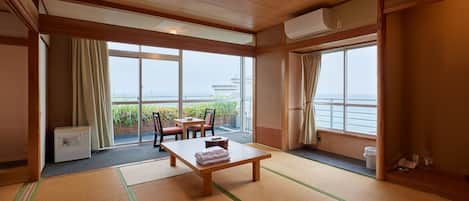 Habitación tradicional, para no fumadores, baño compartido | Wifi gratis y ropa de cama